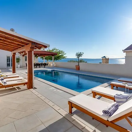 New! Seaview Matoli With Heated 50sqm Pool And 4 Bedrooms, Close To Split Villa Podstrana