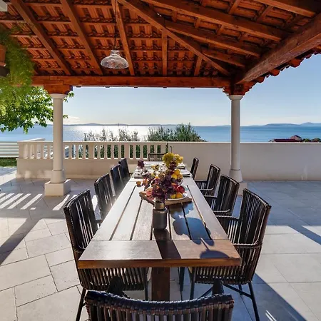 New! Seaview Matoli With Heated 50sqm Pool And 4 Bedrooms, Close To Split Villa Podstrana