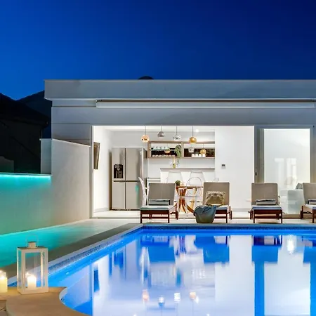 New! Seaview Matoli With Heated 50sqm Pool And 4 Bedrooms, Close To Split Villa *