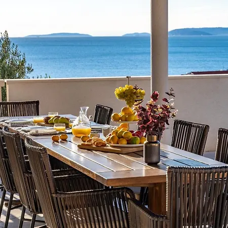 New! Seaview Matoli With Heated 50sqm Pool And 4 Bedrooms, Close To Split Villa Podstrana