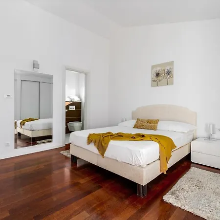 Villa New! Seaview Matoli With Heated 50sqm Pool And 4 Bedrooms, Close To Split *